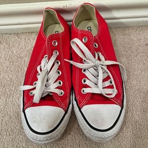 Converse All Star in Red, Size 7